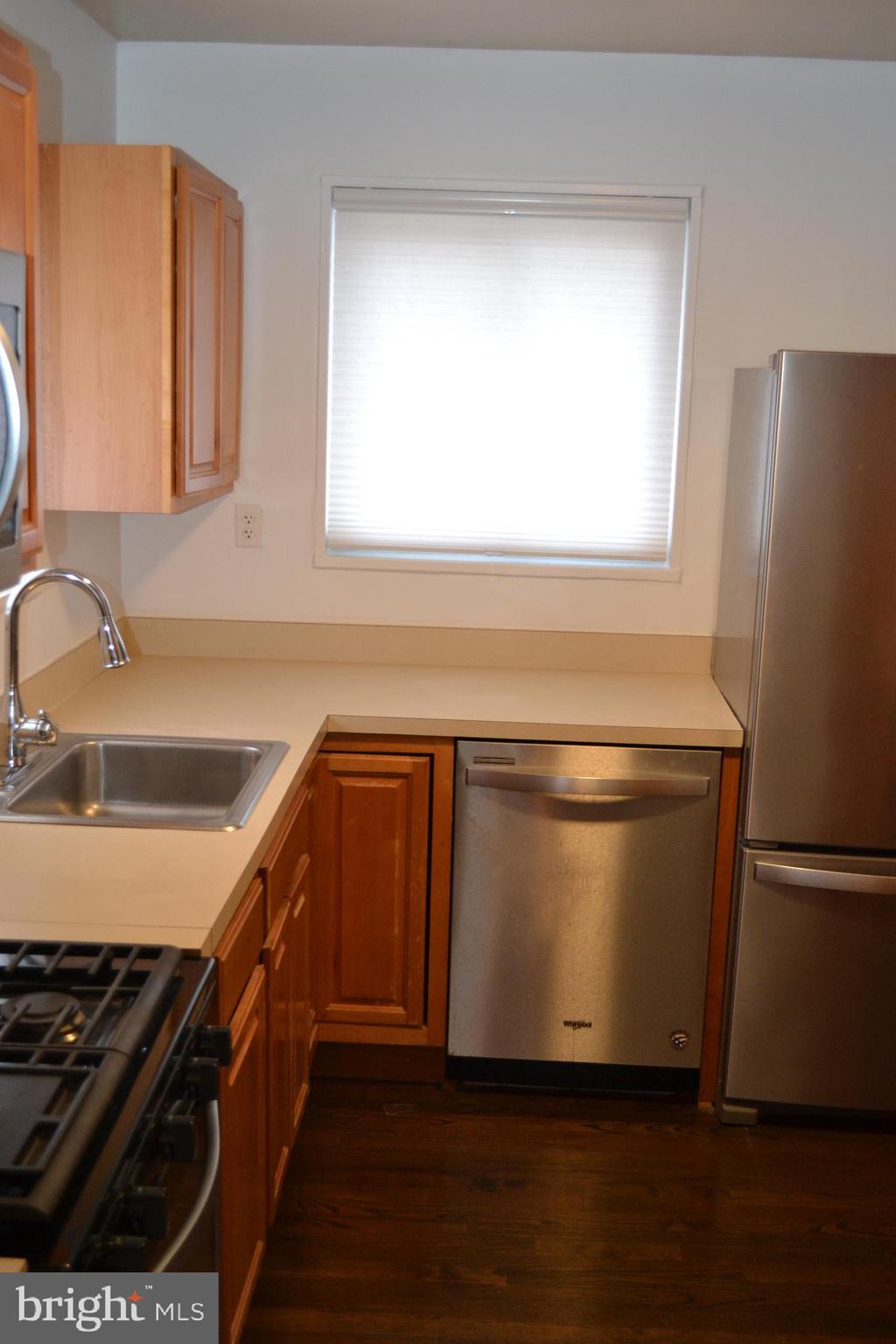 6801 Adelphi Road University Park, MD 20782 - Photo 26 of 30 Kitchen