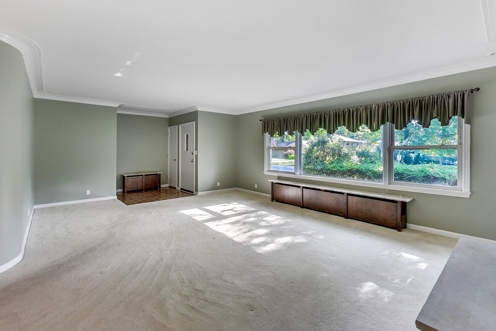 220 South Rose Avenue Park Ridge, IL 60068 - Photo 4 of 25 a view of room with window