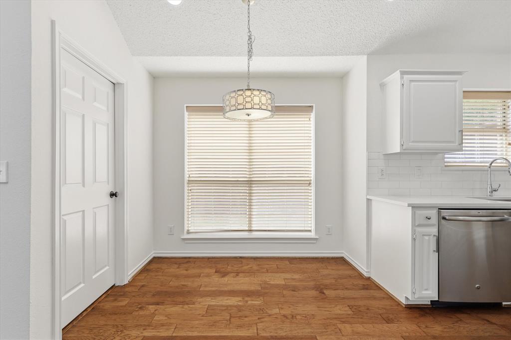 11313 Canoe Road Frisco, TX 75035 - Photo 18 of 40 Breakfast Room view #2