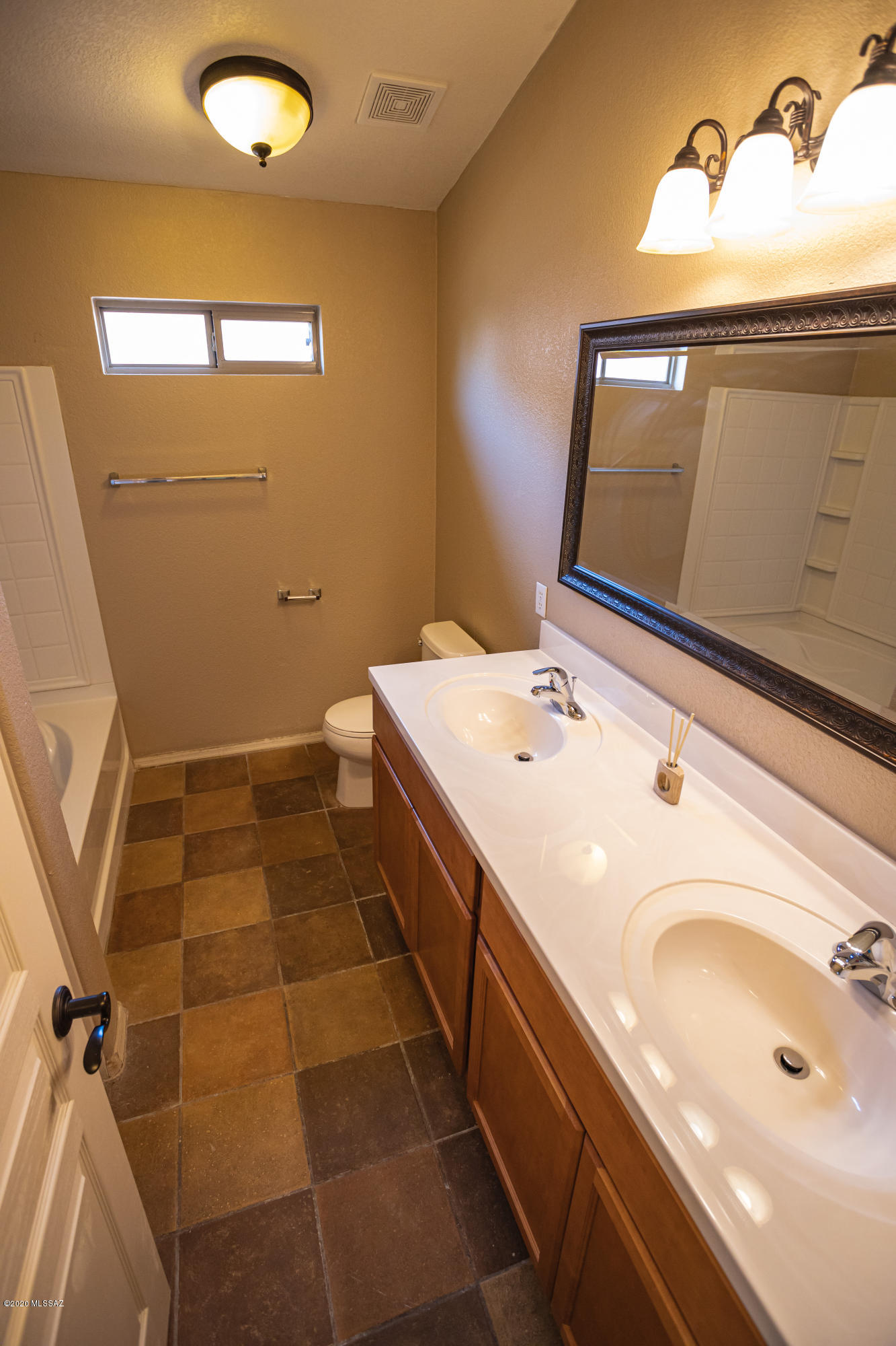 1546 North Old Ranch Road Tucson, AZ 85745 - Photo 21 of 37