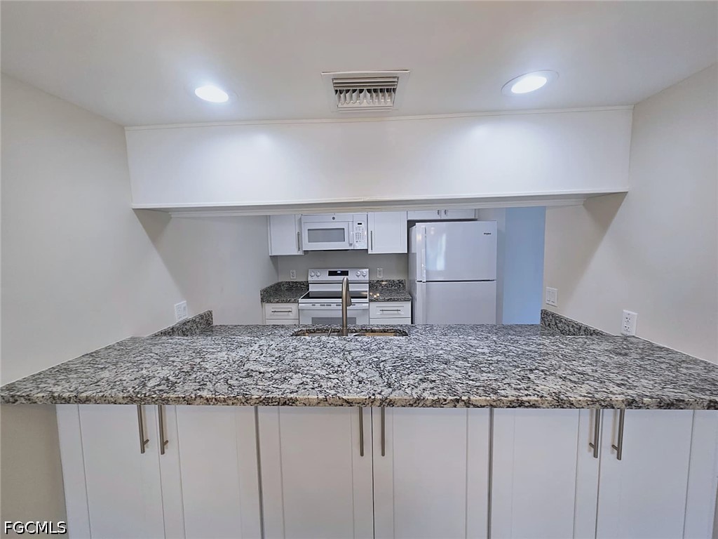 200 Lenell Road, Unit 115 Fort Myers Beach, FL 33931 - Photo 20 of 44