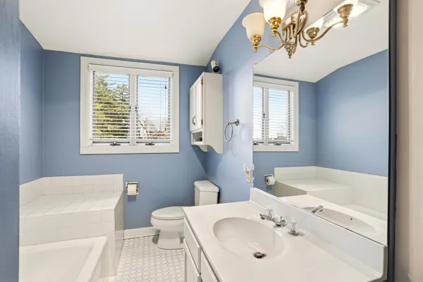 $649,900 | 3441 South Shore Drive, Delavan, WI 53115