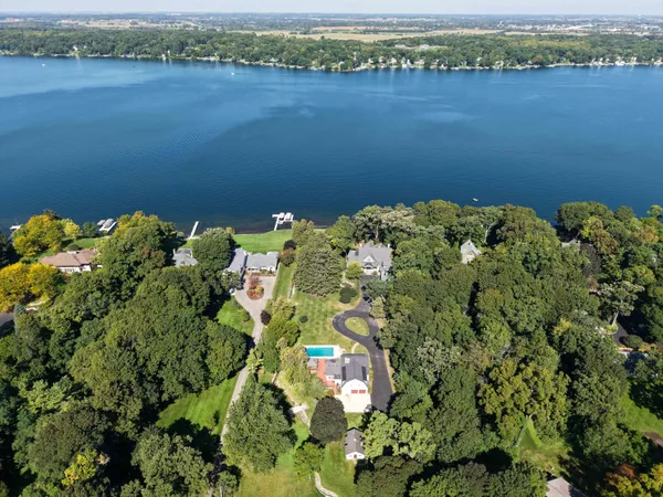 $649,900 | 3441 South Shore Drive, Delavan, WI 53115