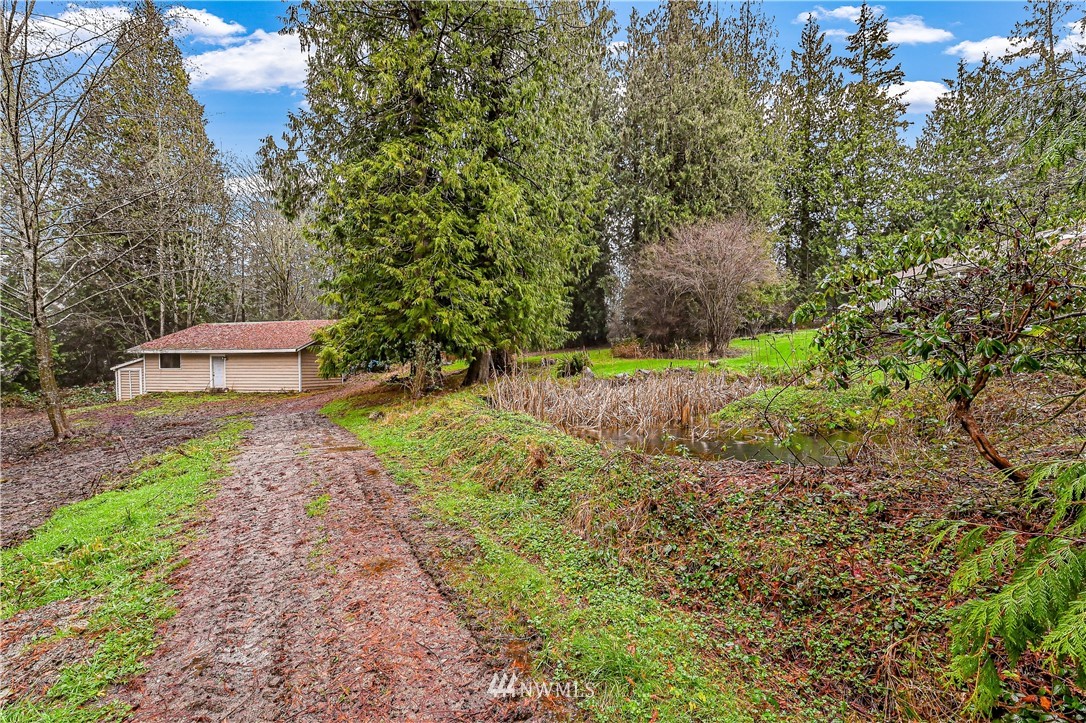 19607 Northeast Redmond Road Redmond, WA 98053 - Photo 24 of 25 Gallery Image 24