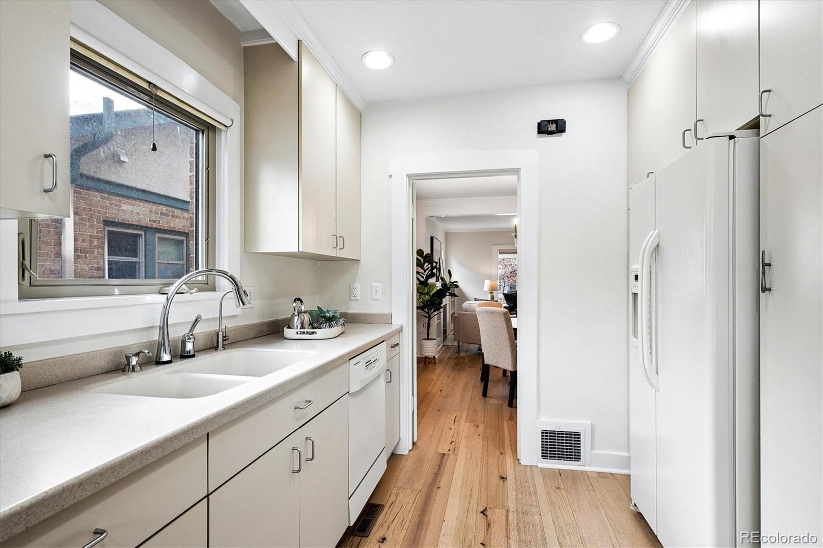 554 South Clarkson Street Denver, CO 80209 - Photo 17 of 44