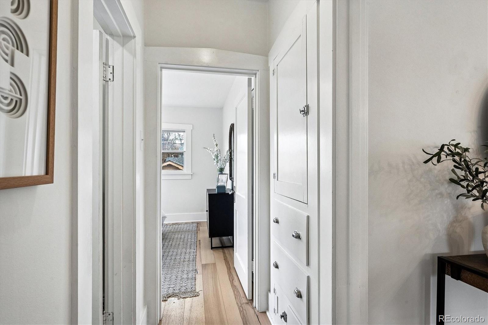 554 South Clarkson Street Denver, CO 80209 - Photo 22 of 44