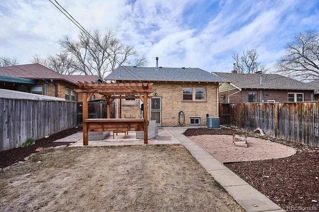 $985,000 | 554 South Clarkson Street, Denver, CO 80209