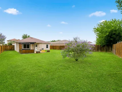 $245,000 | 229 J E Brown Lane, Jarrell, TX 76537