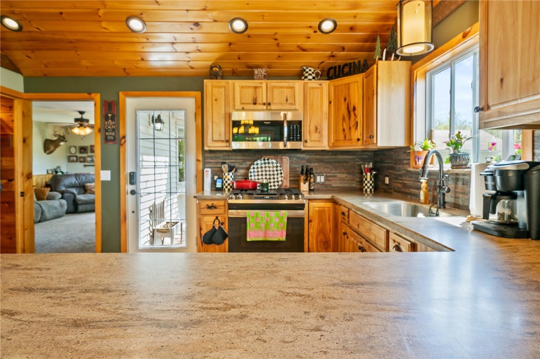 637 Hahnel Road Varick, NY 14541 - Photo 8 of 33