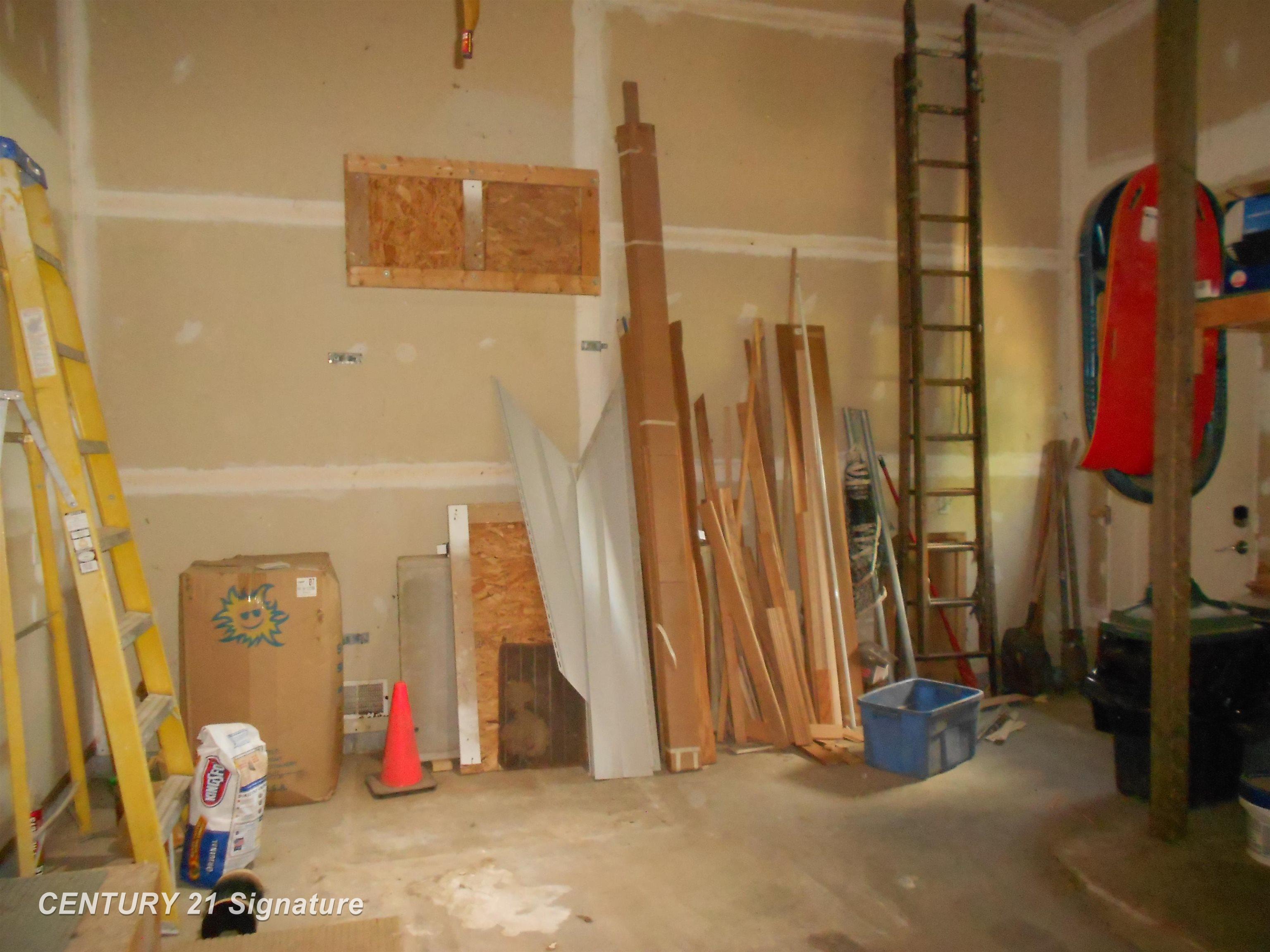 10414 Carter Road Freeland, MI 48623 - Photo 21 of 24 Gallery Image 21