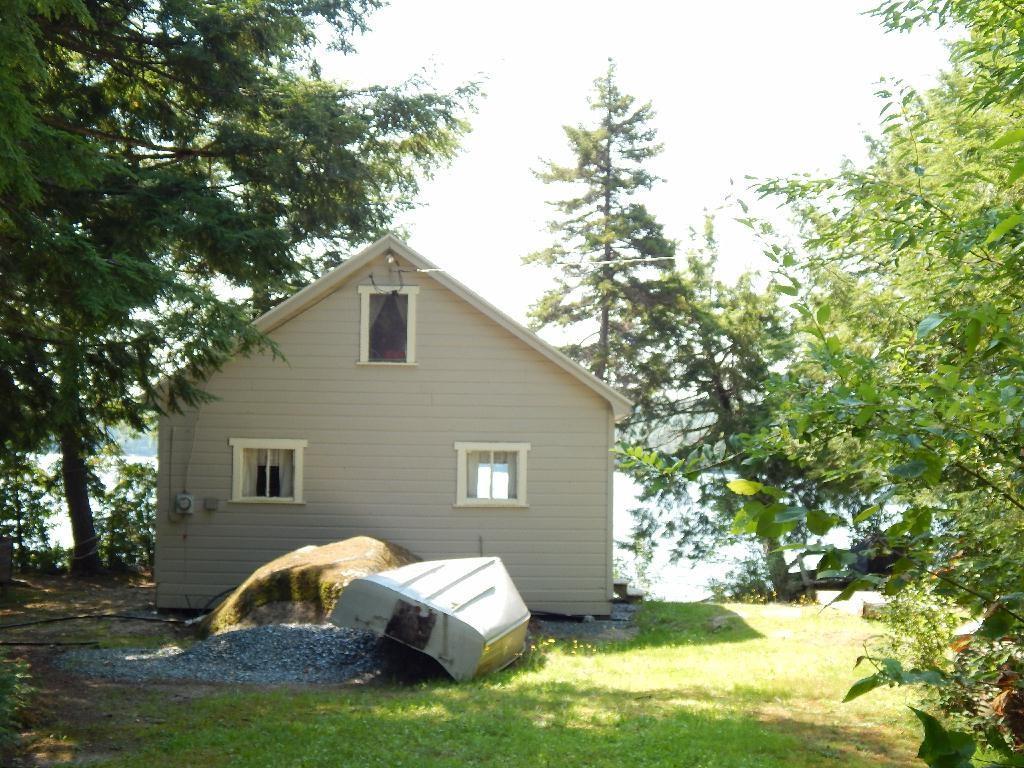 320 Mcgregor Road Lincoln, ME 04457 - Photo 18 of 19 Exterior