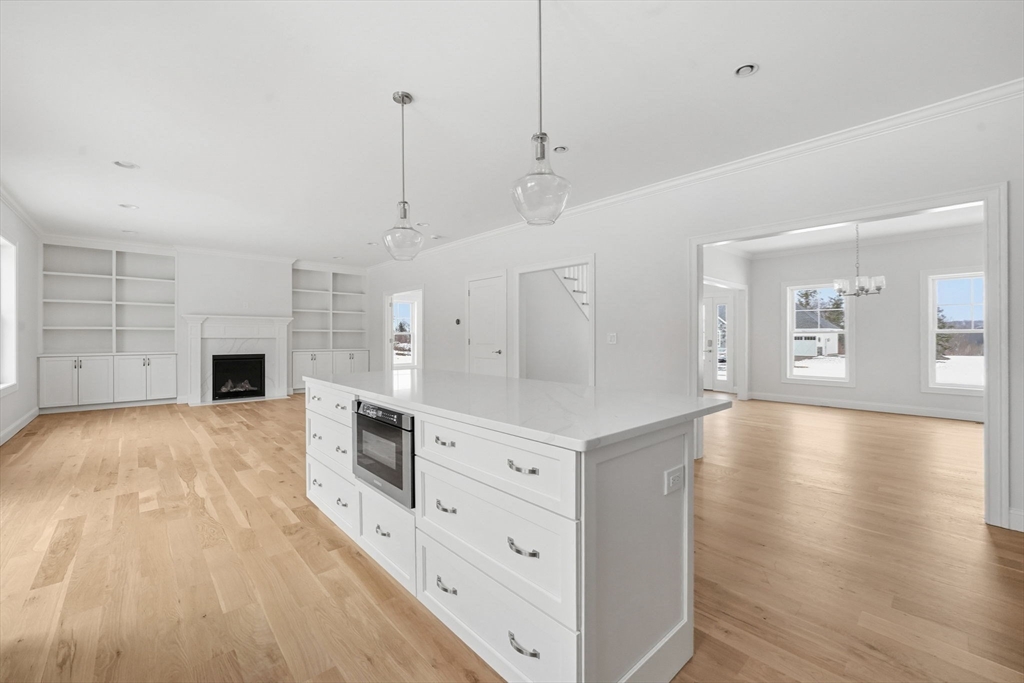 37 Balsam Hl Road Ludlow, MA 01056 - Photo 9 of 41