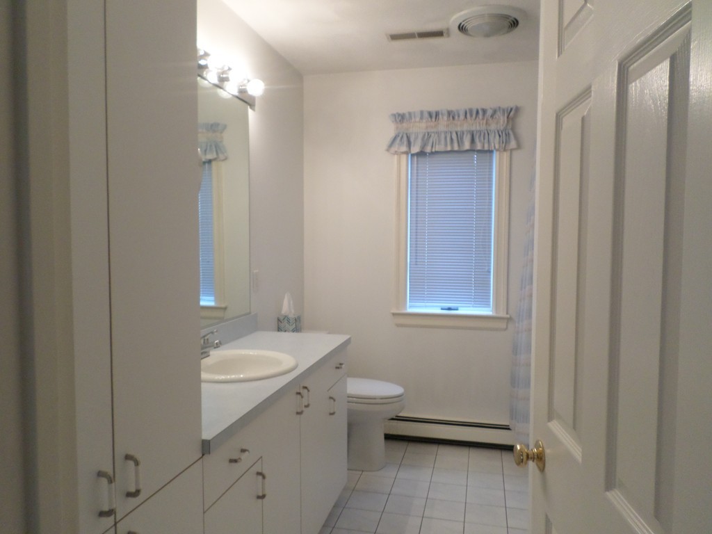 14 Stafford Road Lynnfield, MA 01940 - Photo 14 of 25 Gallery Image 14