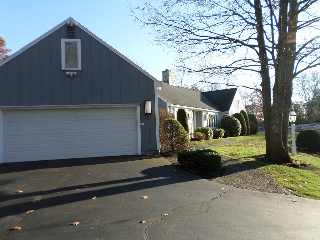 14 Stafford Road Lynnfield, MA 01940 - Photo 4 of 25 Gallery Image 4