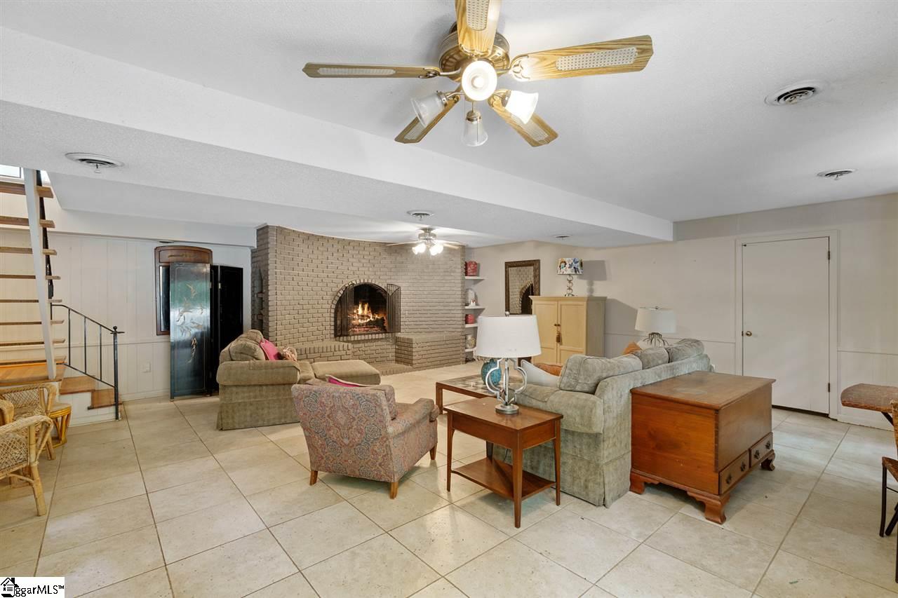 18 Shallowford Road Greenville, SC 29607 - Photo 20 of 28 Gallery Image 20