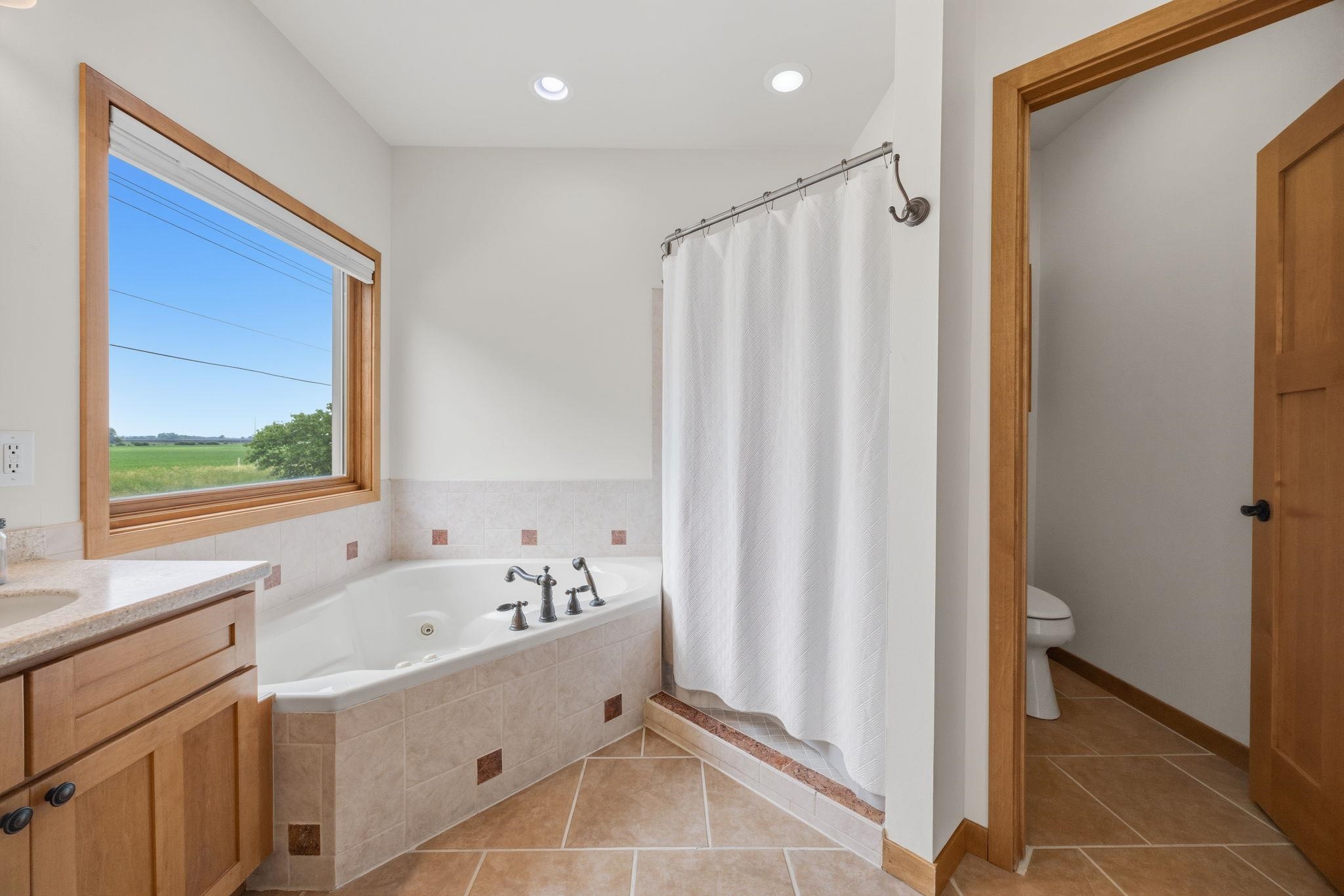 401 Highland Road Cambridge, WI 53523 - Photo 33 of 90