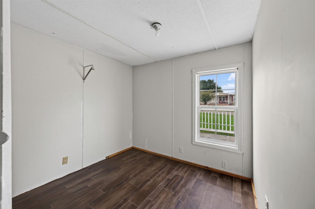 115 Cross Ridge Lane Galax, VA 24333 - Photo 13 of 50 Gallery Image 13