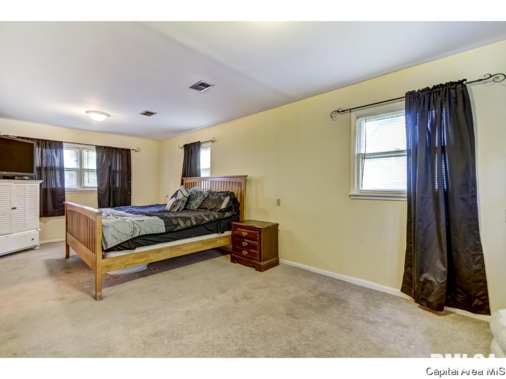 201 Kenyon Drive Springfield, IL 62704 - Photo 17 of 31 Gallery Image 17