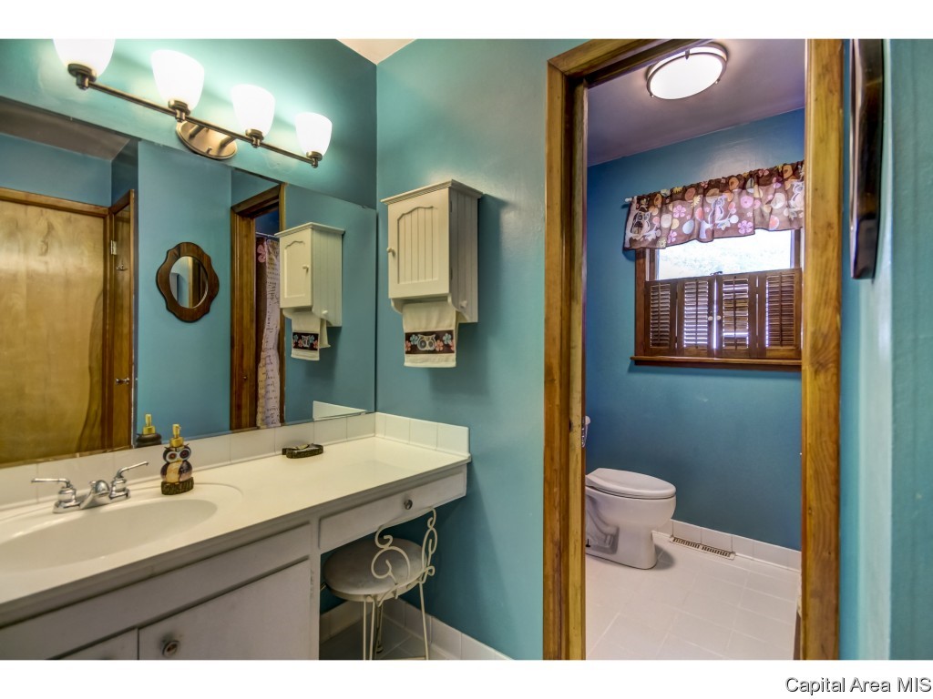 201 Kenyon Drive Springfield, IL 62704 - Photo 22 of 31 Gallery Image 22