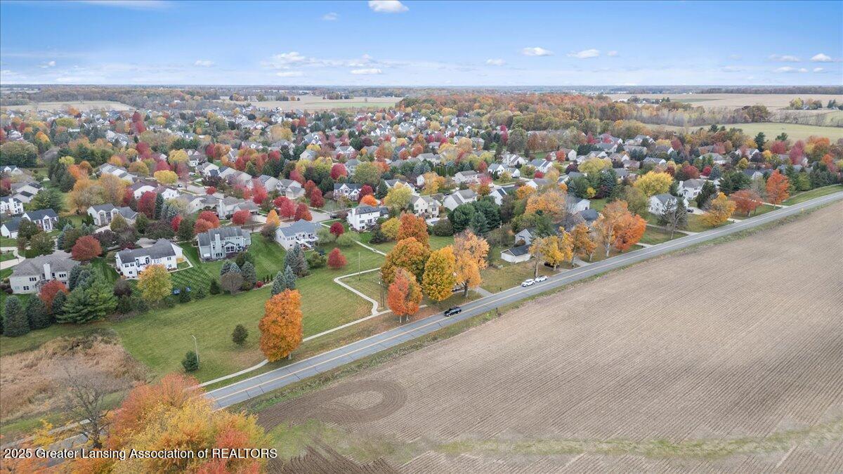 11722 Norris Road Dewitt, MI 48820 - Photo 39 of 44 06-Media Jett - 09