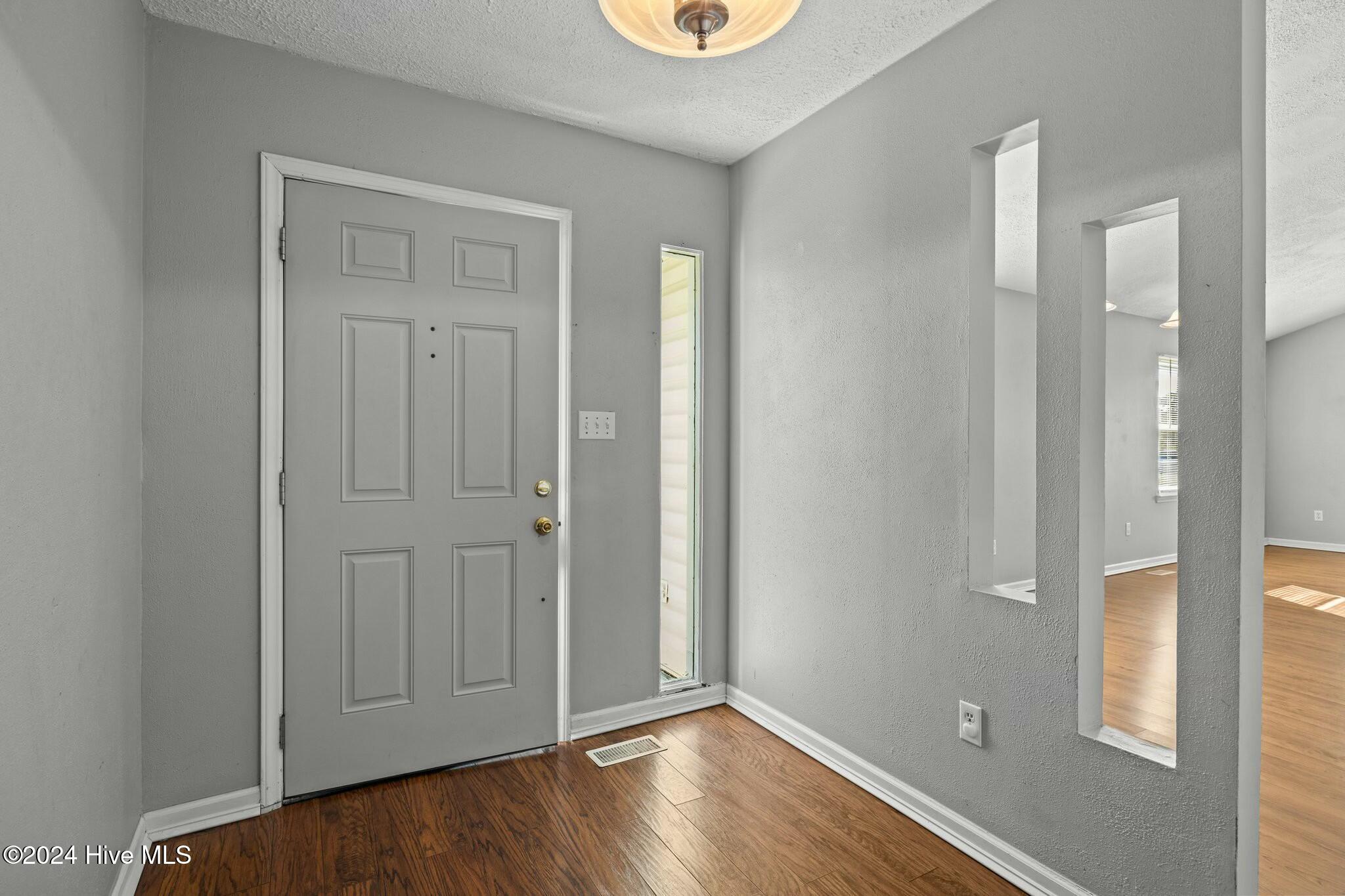 916 Hibbs Road Newport, NC 28570 - Photo 4 of 47 tempImageAhGRxE