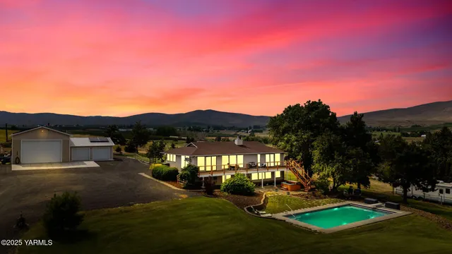 a view of outdoor space and mountain view