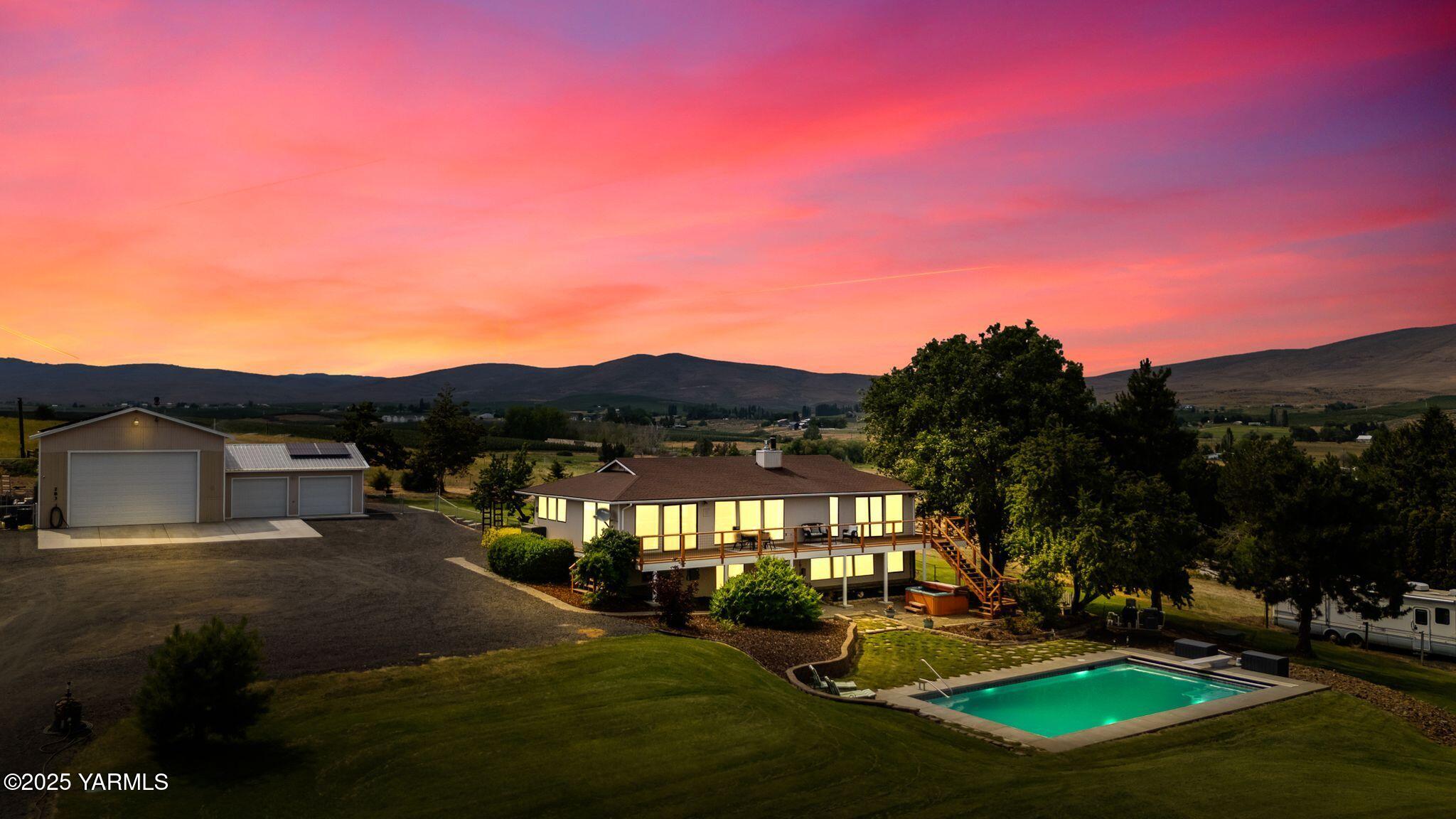 283 Cook Road Yakima, WA 98908 - Photo 3 of 64 283 Cook Rd Virtual Twilight-1