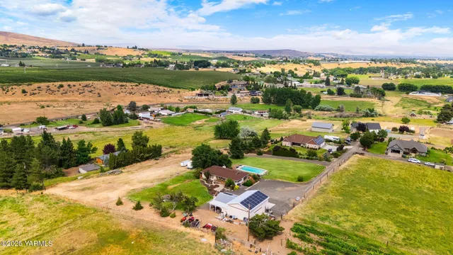 $799,000 | 283 Cook Road, Yakima, WA 98908
