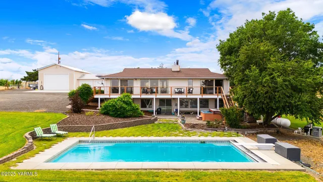 $799,000 | 283 Cook Road, Yakima, WA 98908