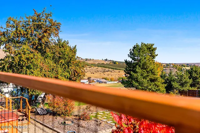 $799,000 | 283 Cook Road, Yakima, WA 98908