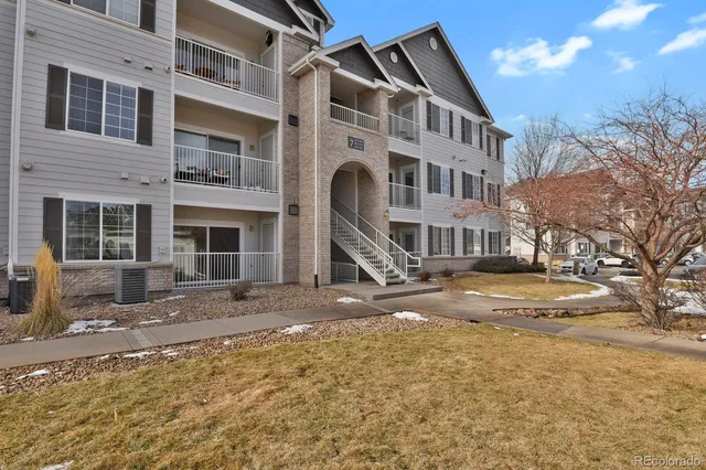 $349,900 | 15700 East Jamison Drive, Unit 7202, Englewood, CO 80112