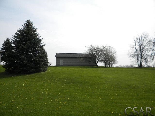 3750 East Hibbard Road Owosso, MI 48867 - Photo 22 of 28 31192835-21.JPG