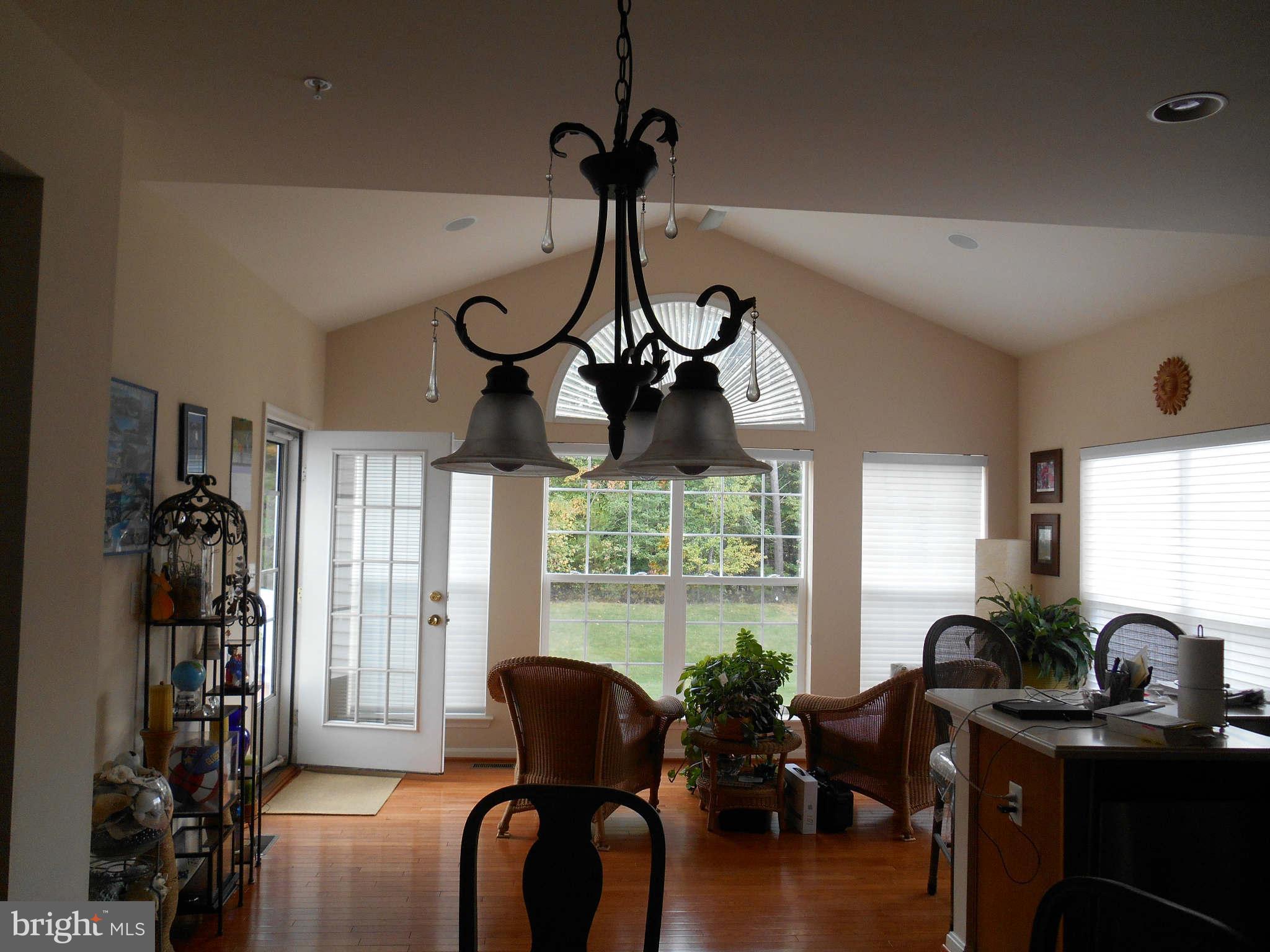 9838 Farm Pond Road Laurel, MD 20708 - Photo 21 of 29 Interior (General)