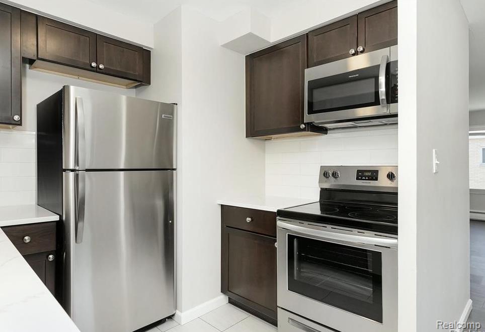 3330 Greenfield Road, Unit 2 Royal Oak, MI 48073 - Photo 8 of 17