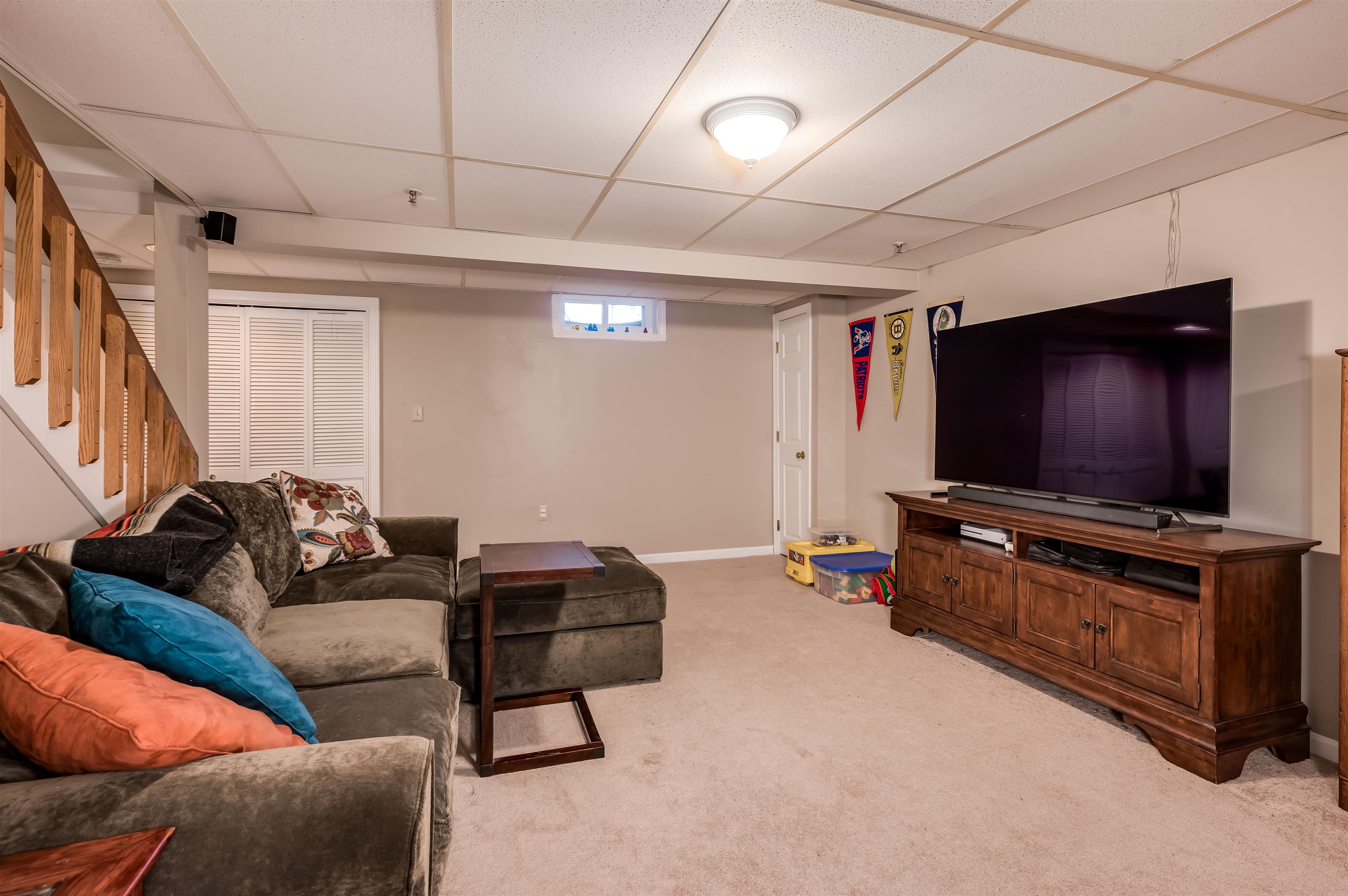 22 Surrey Run Dover, NH 03820 - Photo 18 of 30