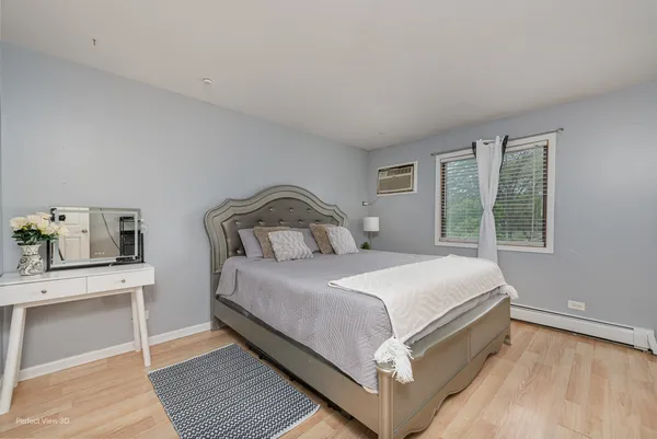 $174,000 | 370 Echo Lane, Unit 3, Aurora, IL 60504