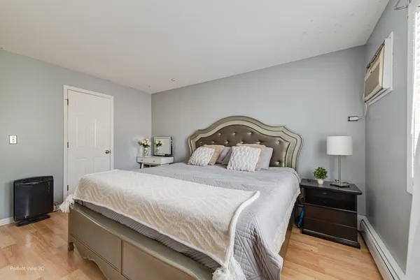 $174,000 | 370 Echo Lane, Unit 3, Aurora, IL 60504