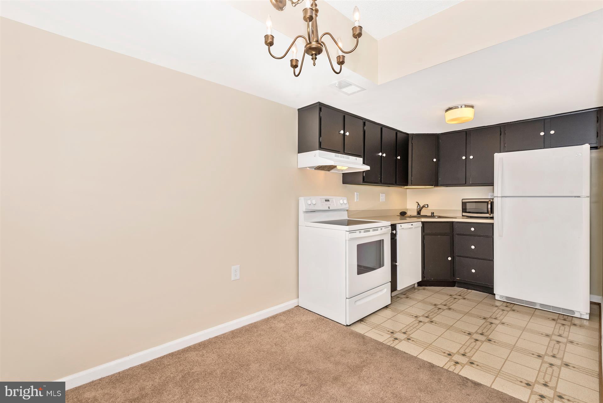 430 Terry Court, Unit A1 Frederick, MD 21701 - Photo 12 of 30 Kitchen