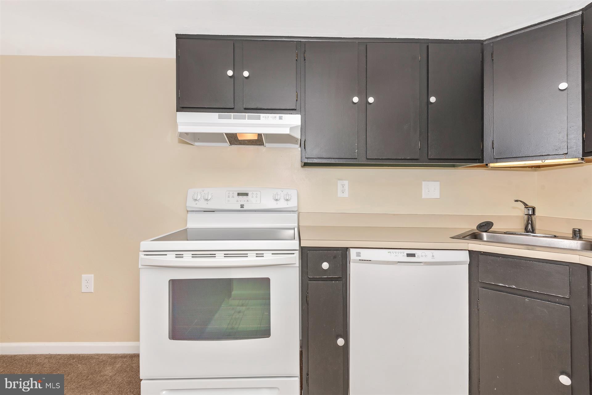 430 Terry Court, Unit A1 Frederick, MD 21701 - Photo 15 of 30 Kitchen