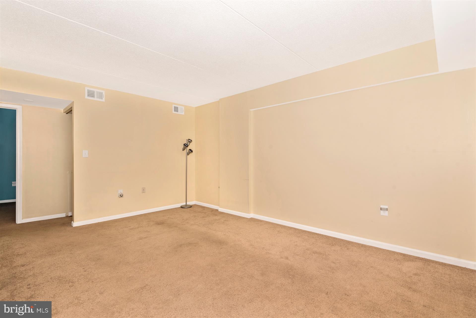 430 Terry Court, Unit A1 Frederick, MD 21701 - Photo 23 of 30 Living Room