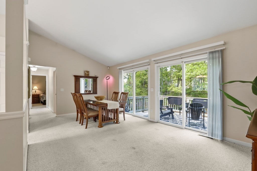 196 Raymond Road Plymouth, MA 02360 - Photo 10 of 42