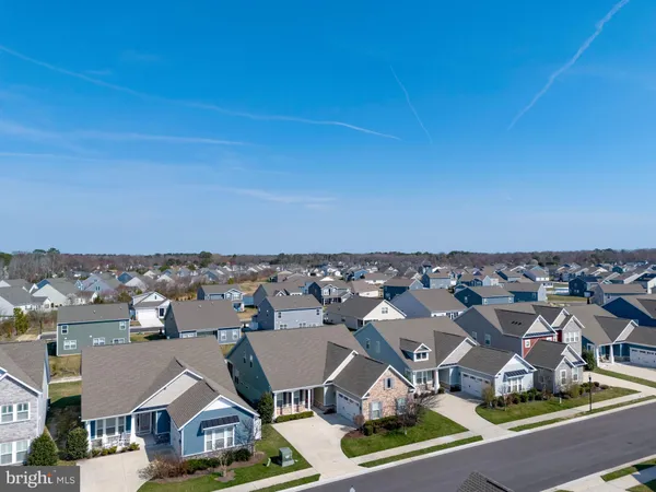 $949,900 | 27 Fogland Lane, Ocean View, DE 19970