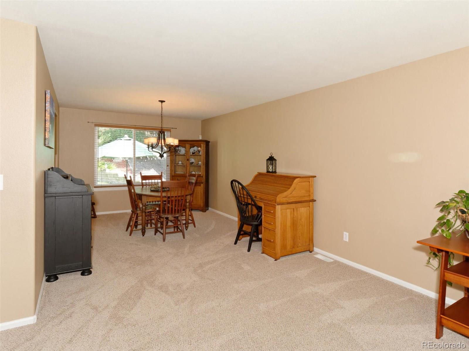 10216 Silver Maple Circle Highlands Ranch, CO 80129 - Photo 15 of 35 Gallery Image 15