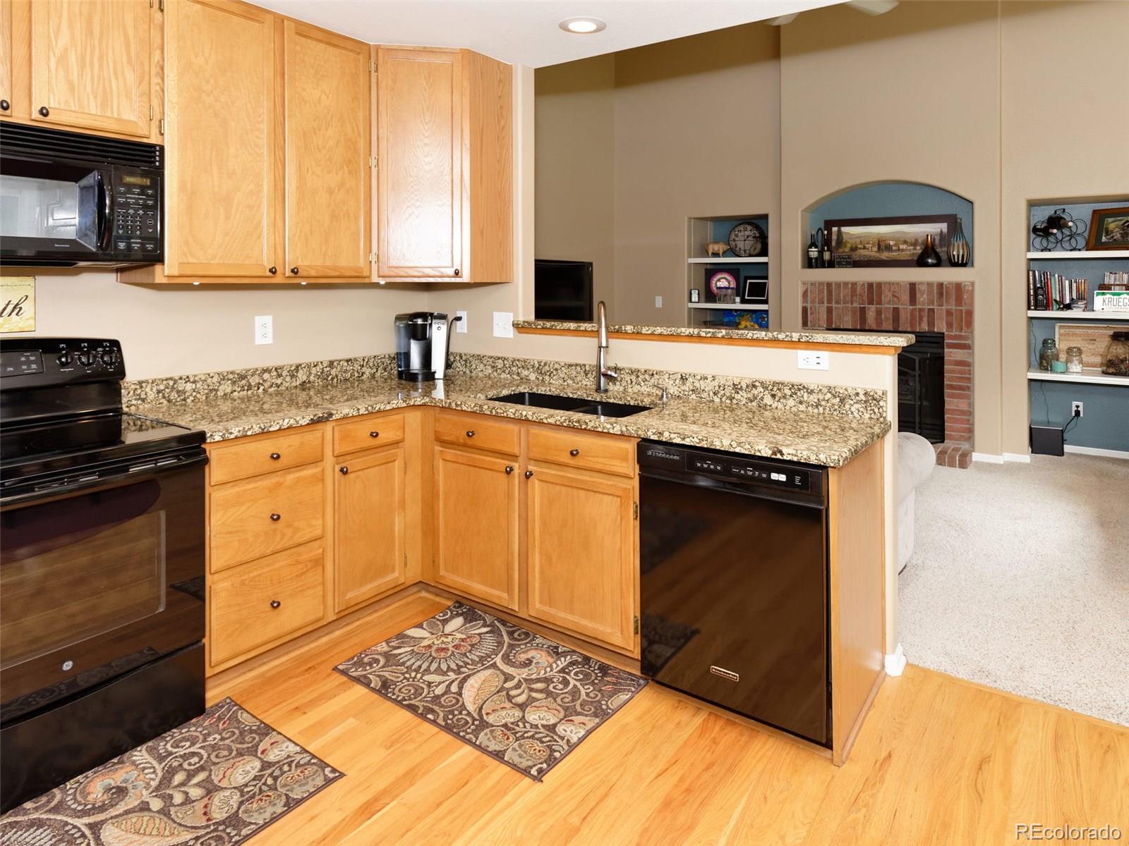 10216 Silver Maple Circle Highlands Ranch, CO 80129 - Photo 4 of 35 Gallery Image 4