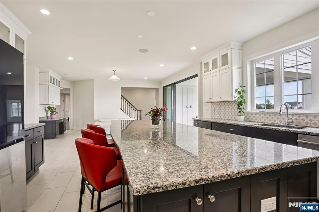 281 Crescent Avenue Ramsey, NJ 07430 - Photo 12 of 47