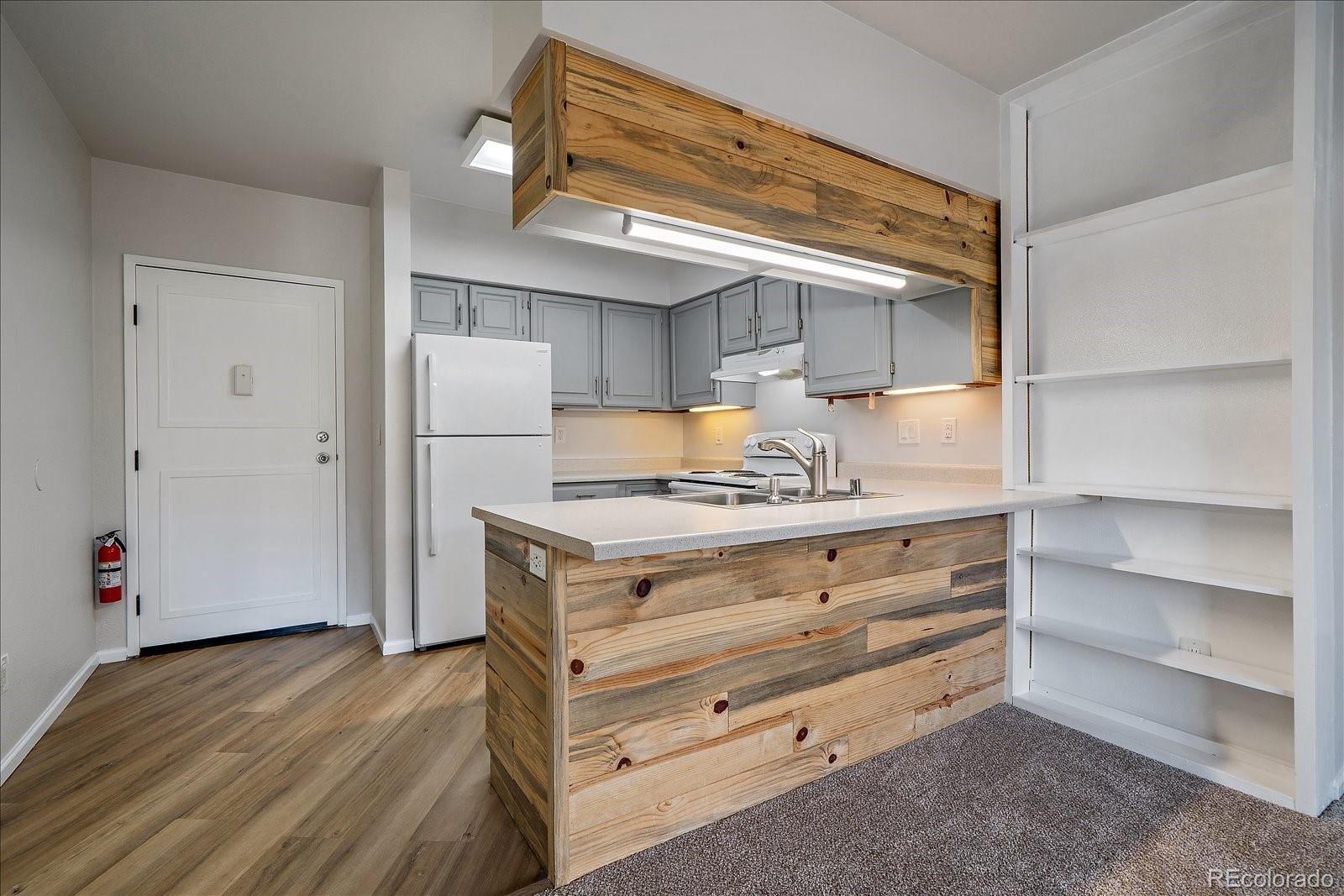 31270 John Wallace Road, Unit 101 Evergreen, CO 80439 - Photo 16 of 37