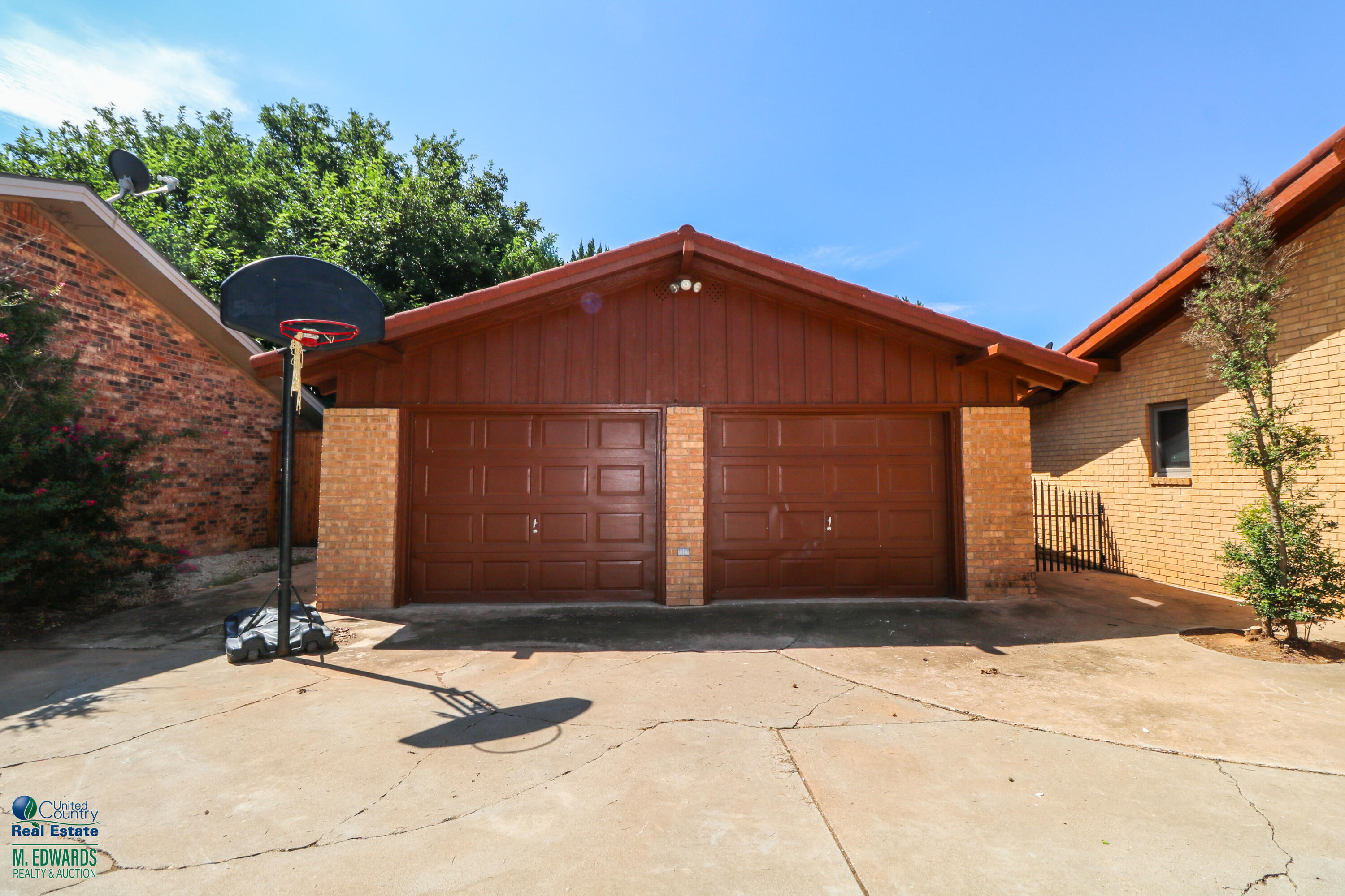 214 East 26th Street Littlefield, TX 79339 - Photo 28 of 28 2nd garage