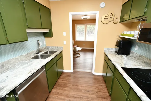 $250,000 | 316 Meadowridge Drive, Warner Robins, GA 31093