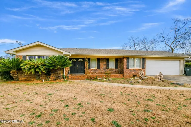 $250,000 | 316 Meadowridge Drive, Warner Robins, GA 31093