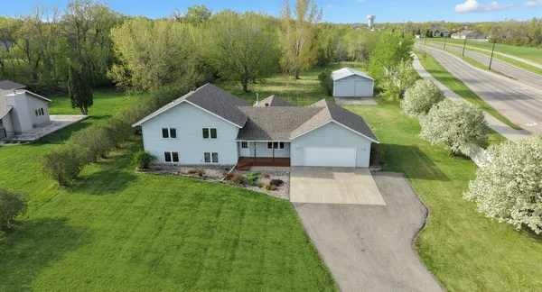 $650,000 | 104 Golden Spike Road, West Fargo, ND 58078